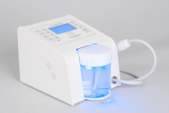 Фото 3 - Педикюрный аппарат Podomaster AquaJet 40 LED со спреем и подсветкой.